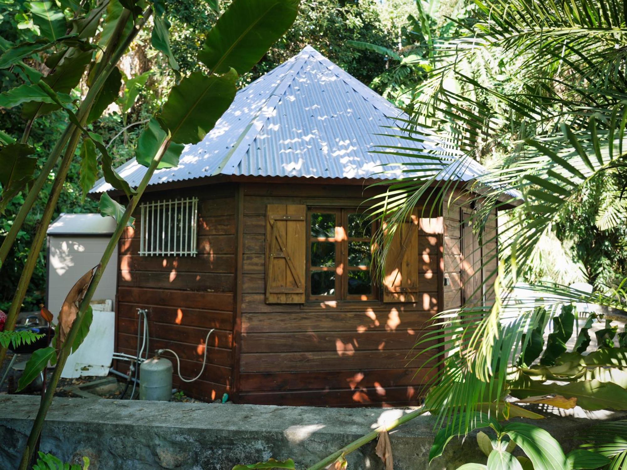 Les Cabanes Du Voyageur Sainte-Marie Ruang foto